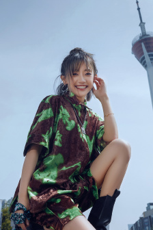 荡女淫春